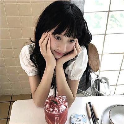 昆丹 海报
